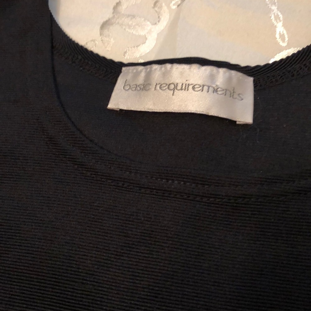 Black Top Basic Requirements Size S - image 3